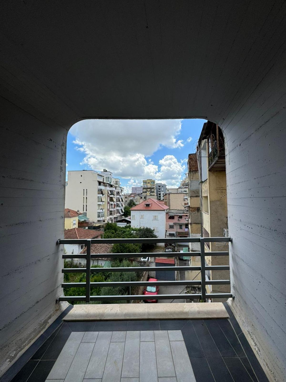Diem Apartment Near Pazari I Ri Tirana Exterior photo